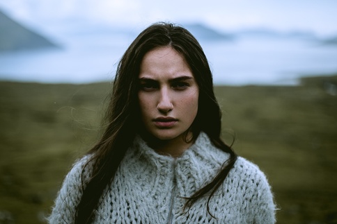 Chapter II: The Huntress VI
